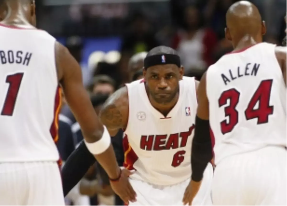 Ömer\'in Çabası Houston\'a Yetmedi