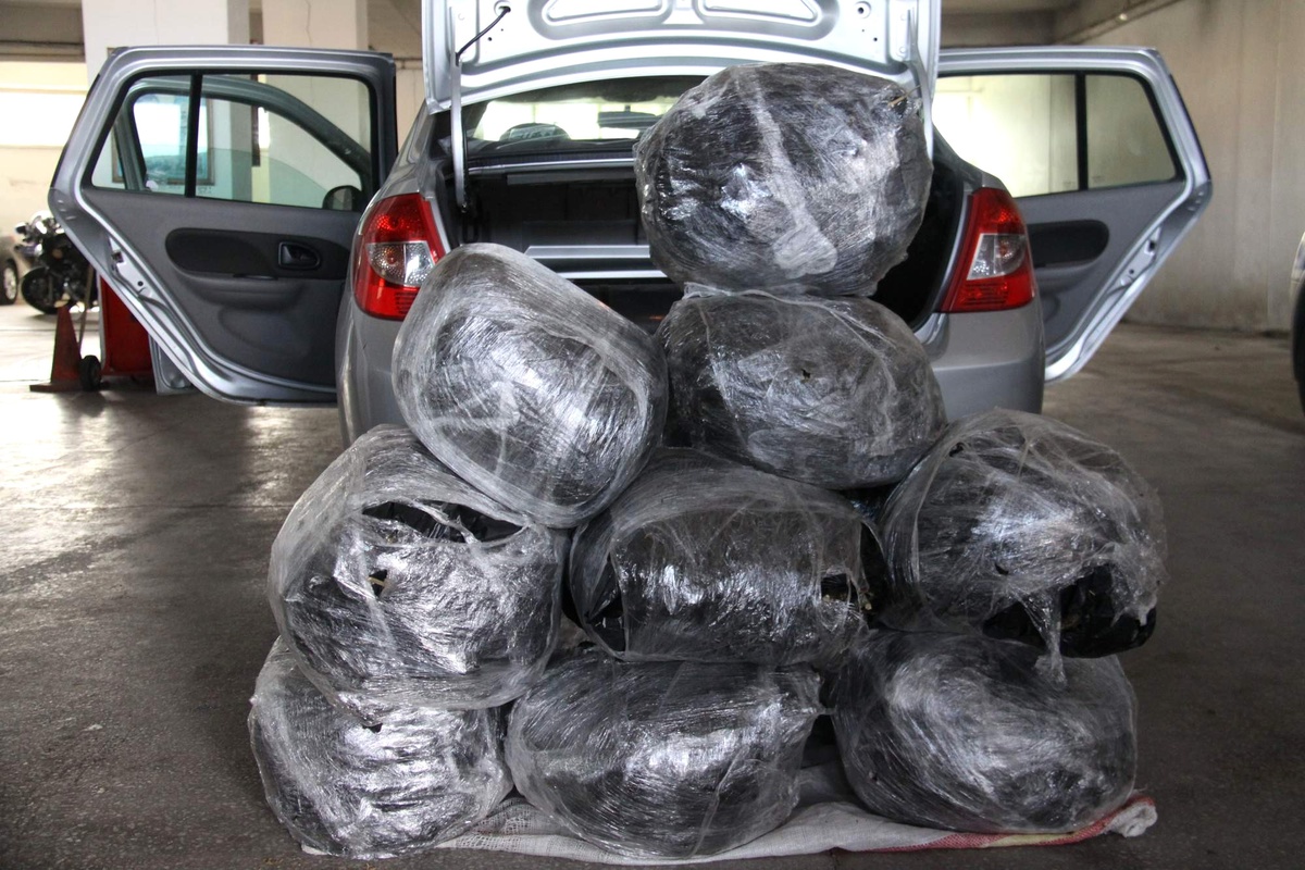 Polis Zehir Tacirlerine Geçit Vermedi