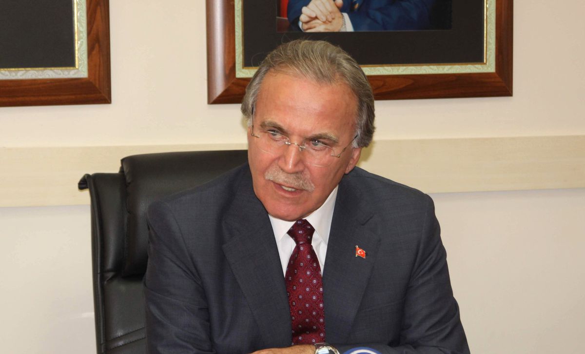 Şahin\'in Belediye Başkanı Vergili\'den Özür Bekletisi
