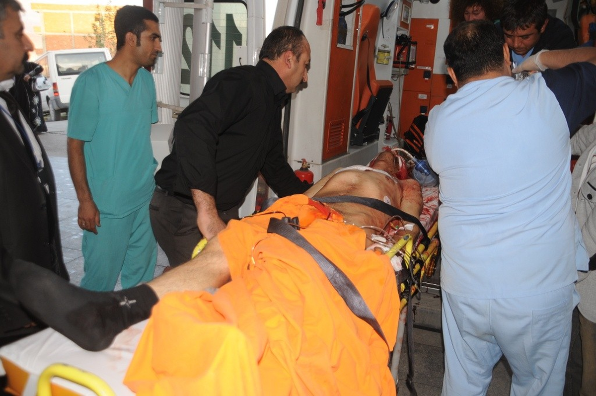 Silopi\'deki Silahlı Kavgada Yaralanan Şahıs Cizre\'ye Getirildi