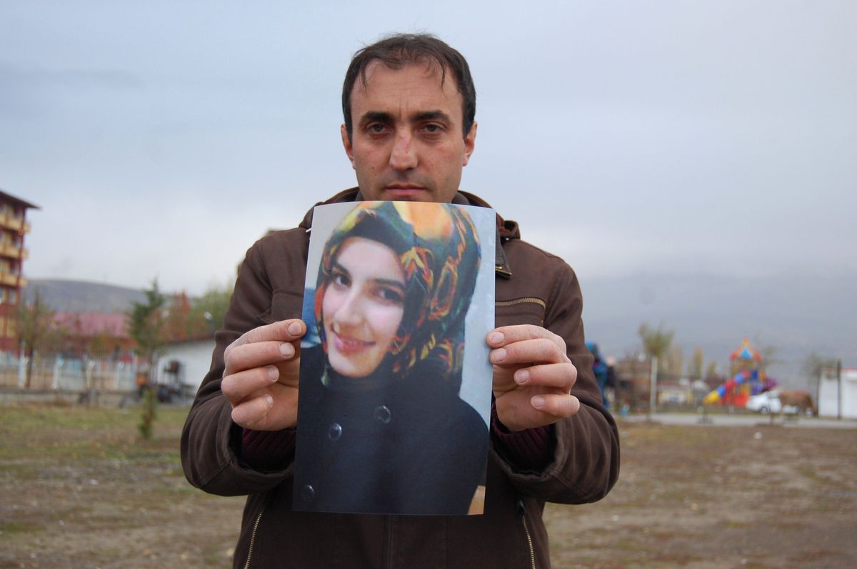 Tatvan'da Kayıplara Karışan Genç Kız Manisa'da Bulundu