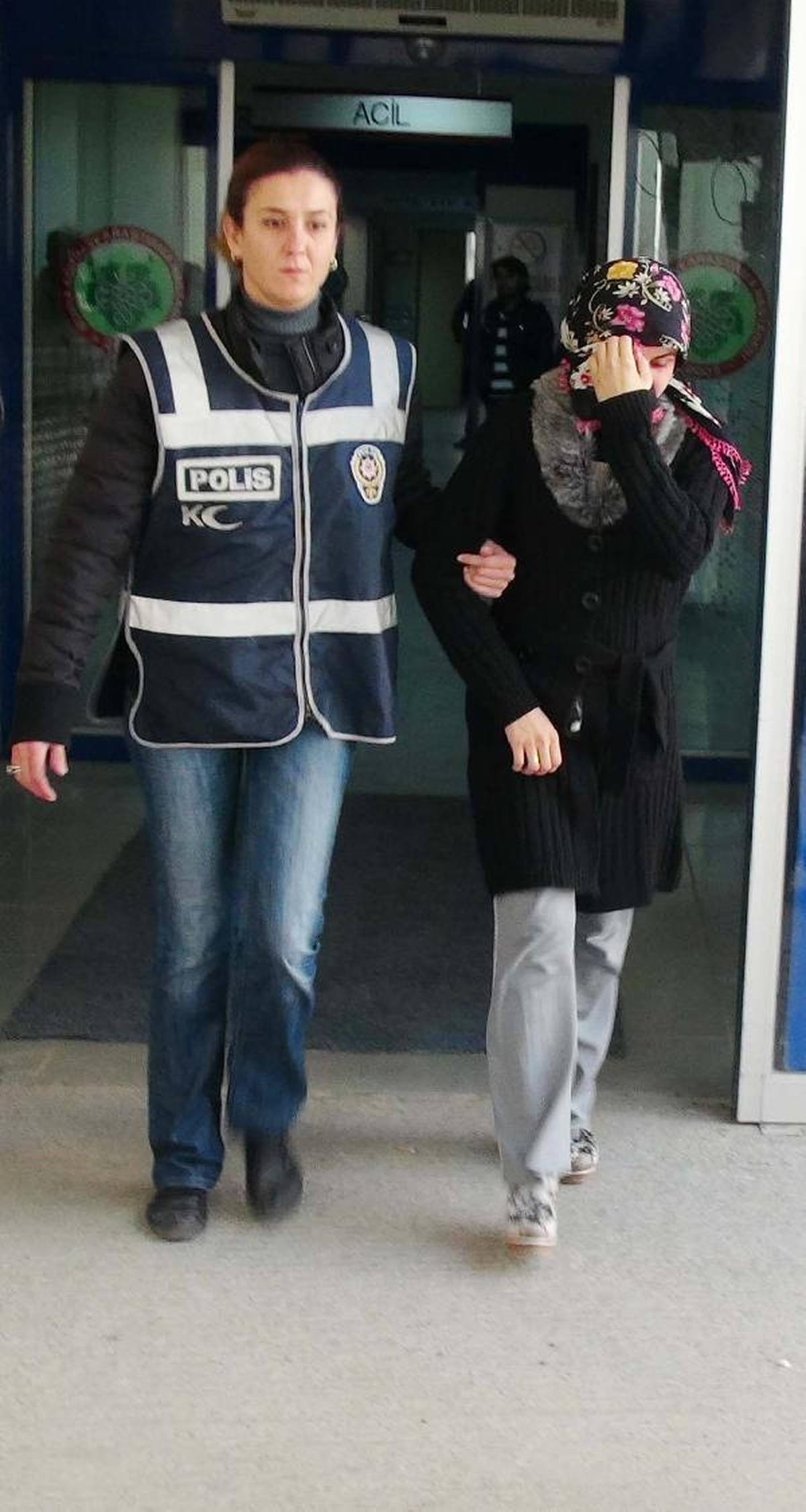 5 İlde Kaçak Sigara Operasyonu: 17 Gözaltı
