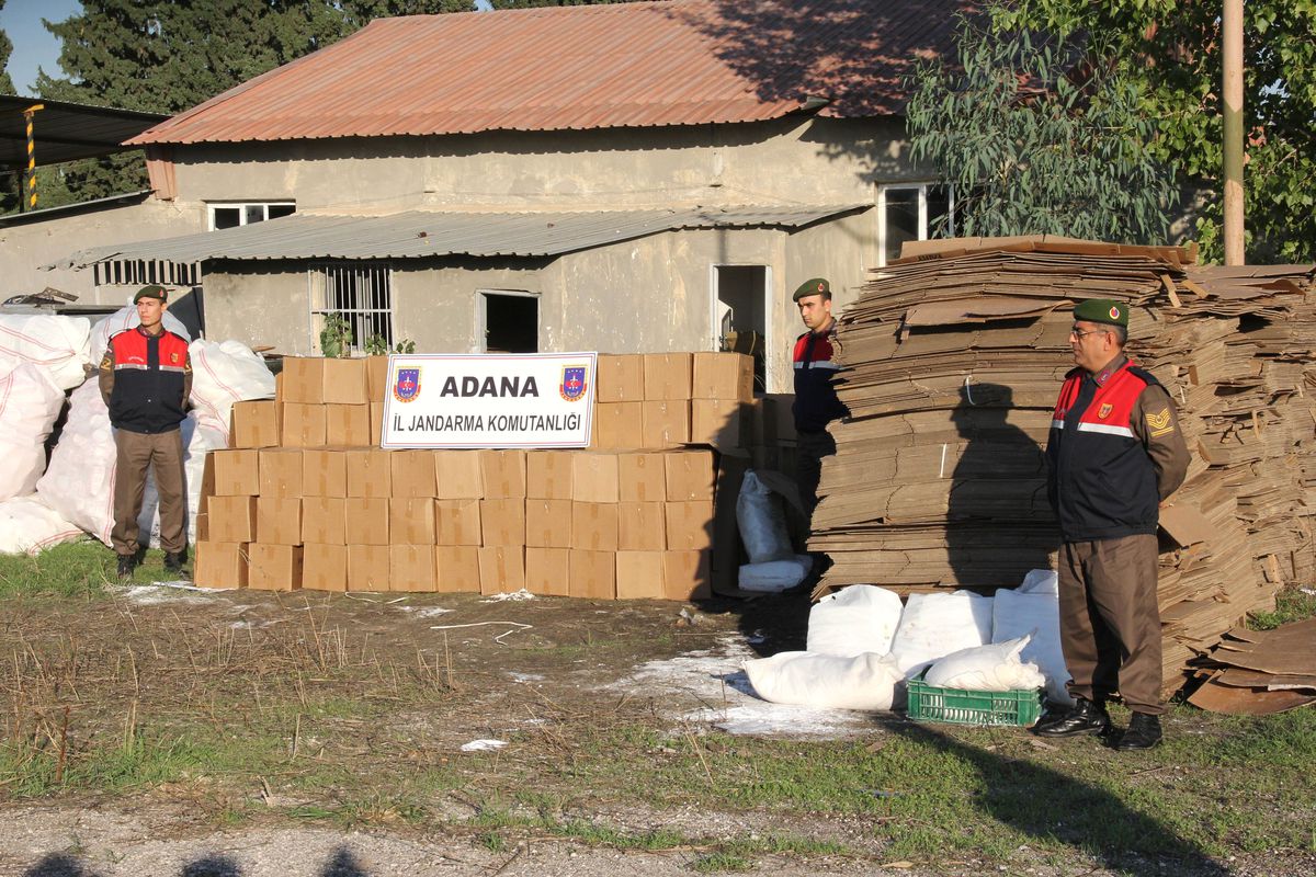 Adana\'da Sahte Deterjan Operasyonu