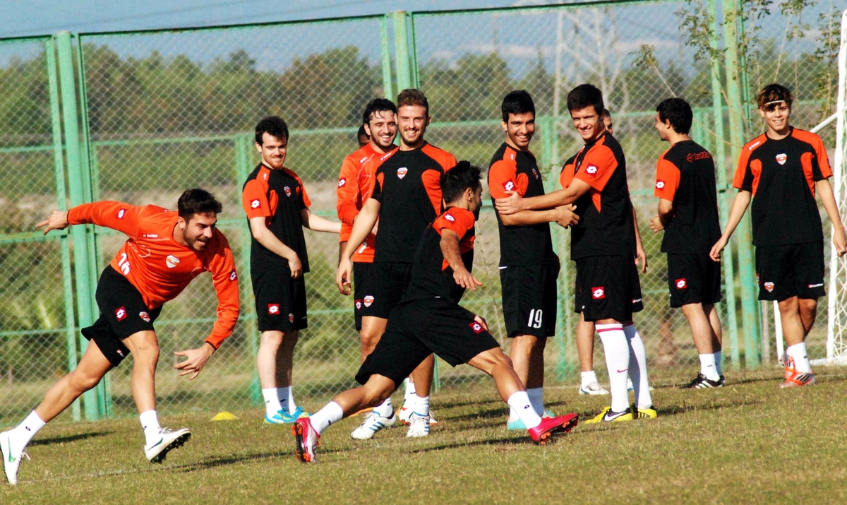 Adanaspor\'da Denizlispor Maçı Hazırlıkları Sürüyor