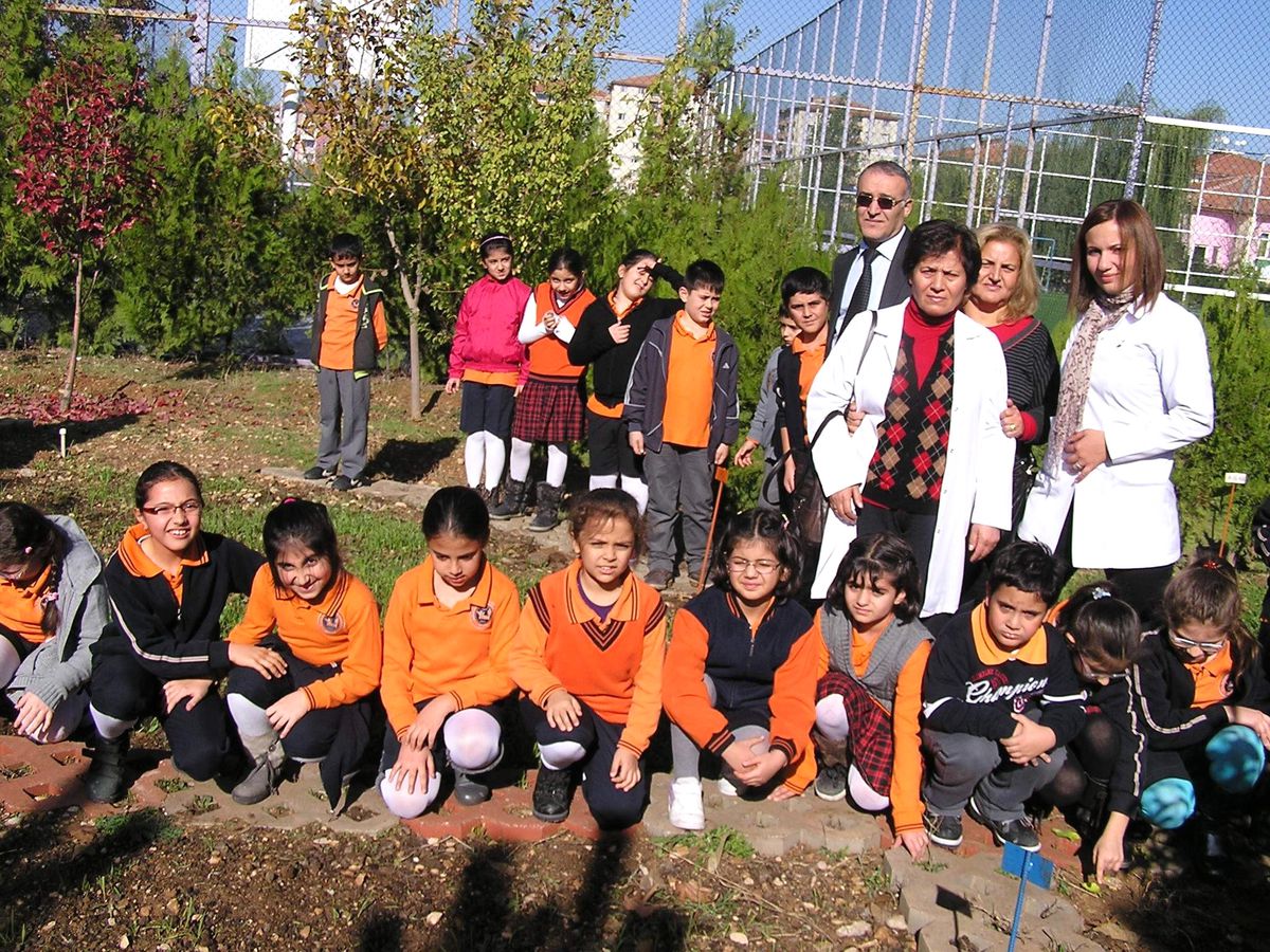 Bir Öğrencinin \'Domates Markette Yetişir\' Sözü ile "Ekmeğin Öyküsü Projesi" Başlatıldı
