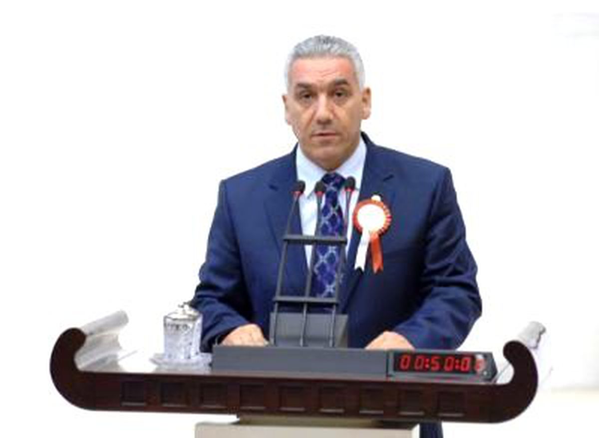 Chp\'li Şeker\'den "Darbe" Uyarısı