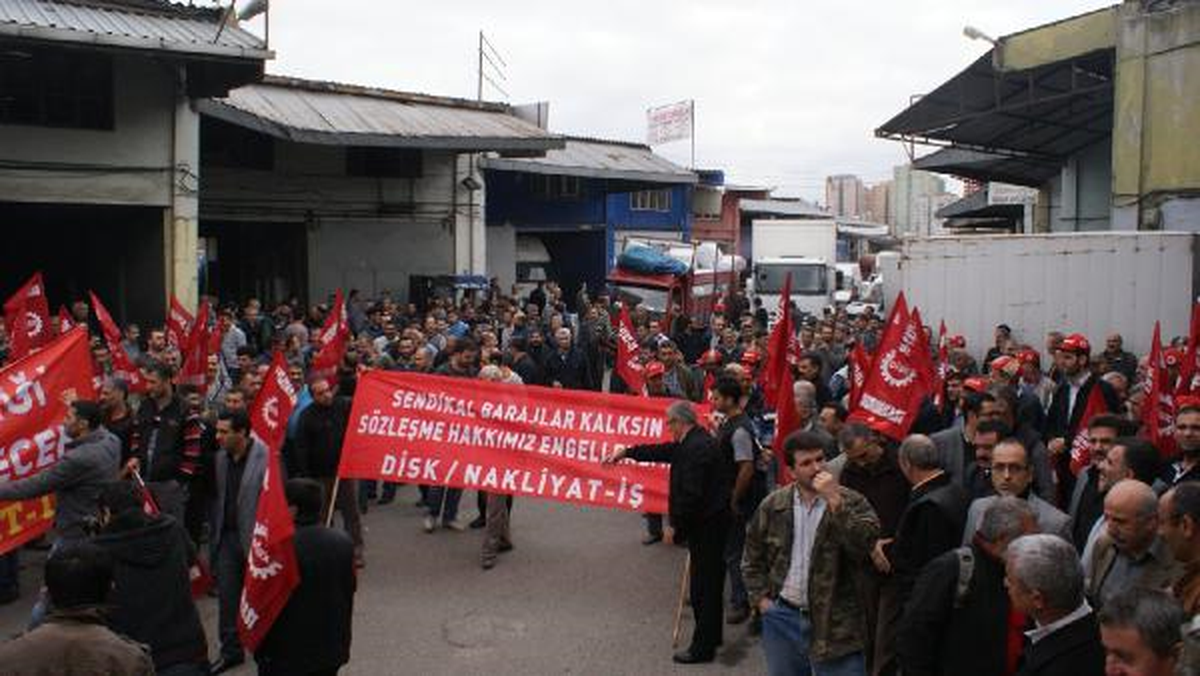 Disk Nakliyat-İş Sendikası İş Bırakma Eylemi Yaptı