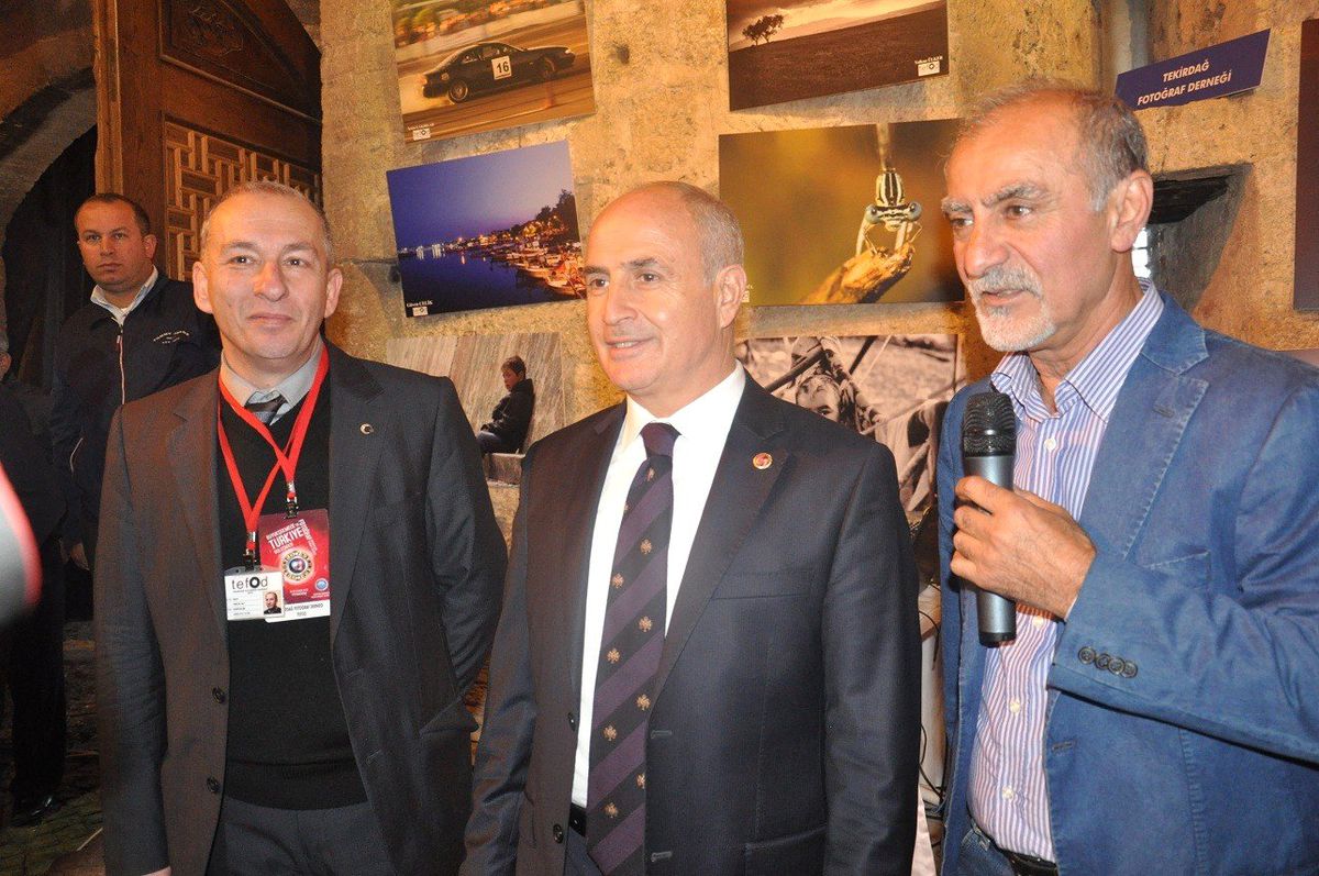 Fotoğrafçıları Buluşturan Sergi