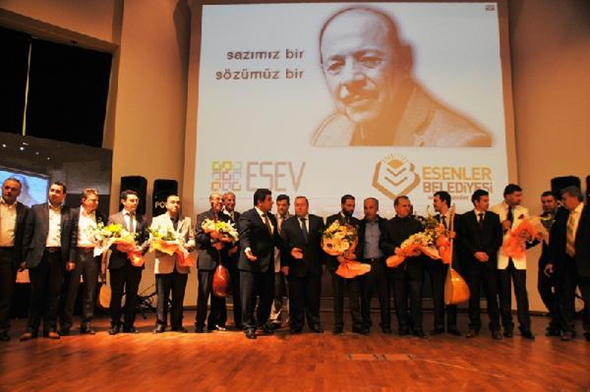 Neşet Ertaş Türküleriyle Anıldı