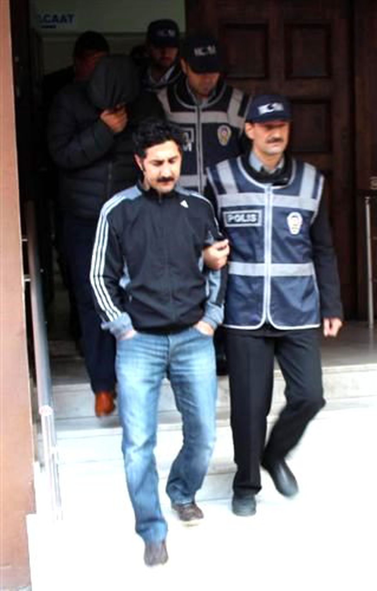 Şebekeden \'Joker\'lere Sahte Kimlik