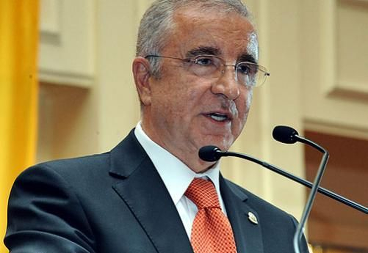 Ünal Aysal\'dan İnan Kıraç\'a Teşekkür