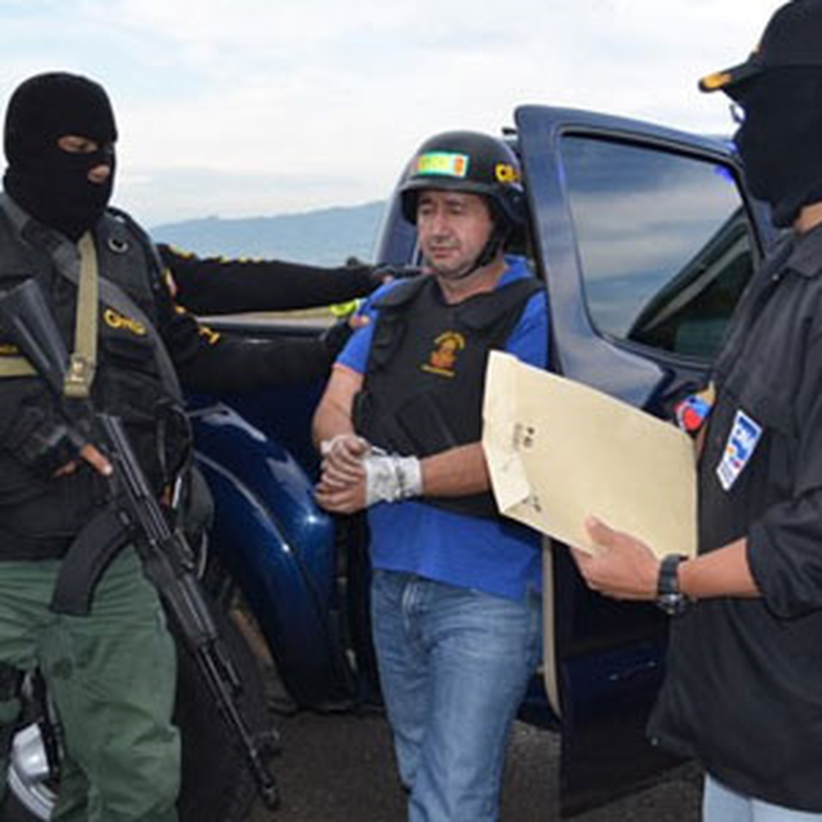 Venezuela, Kolombiyalı Uyuşturucu Çetesi Liderini Ülkesine İade Etti
