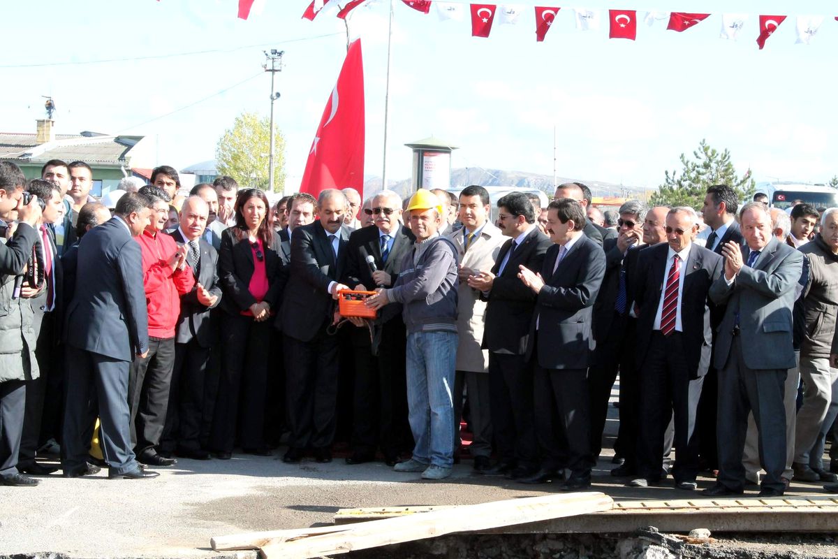 Yeni Terminalin Temeli Atıldı