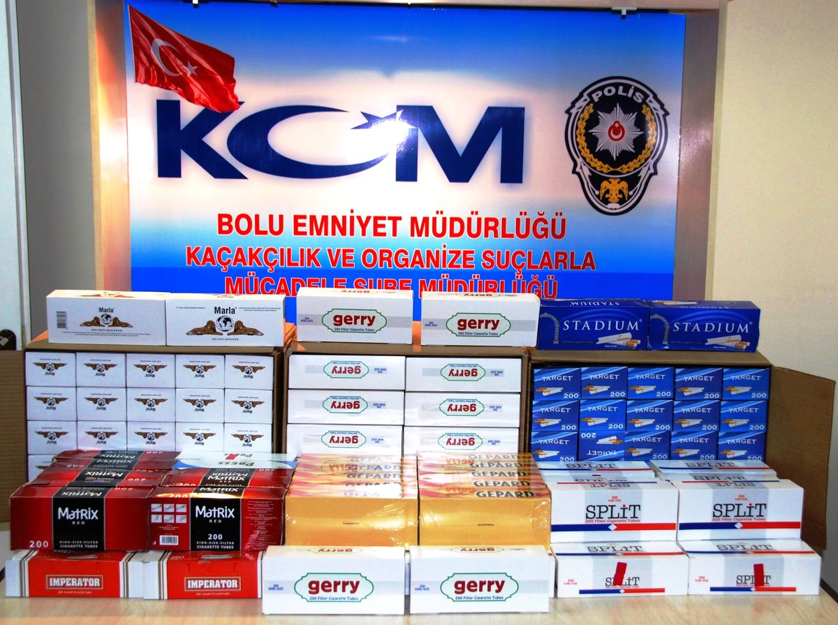 AİBÜ\'de Korsan Kitap Operasyonu