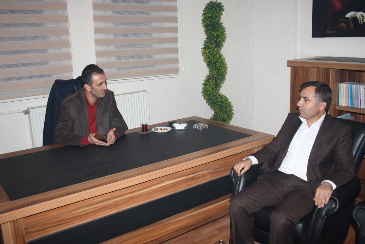 AK Parti\'den Onur Fm\'e Ziyaret