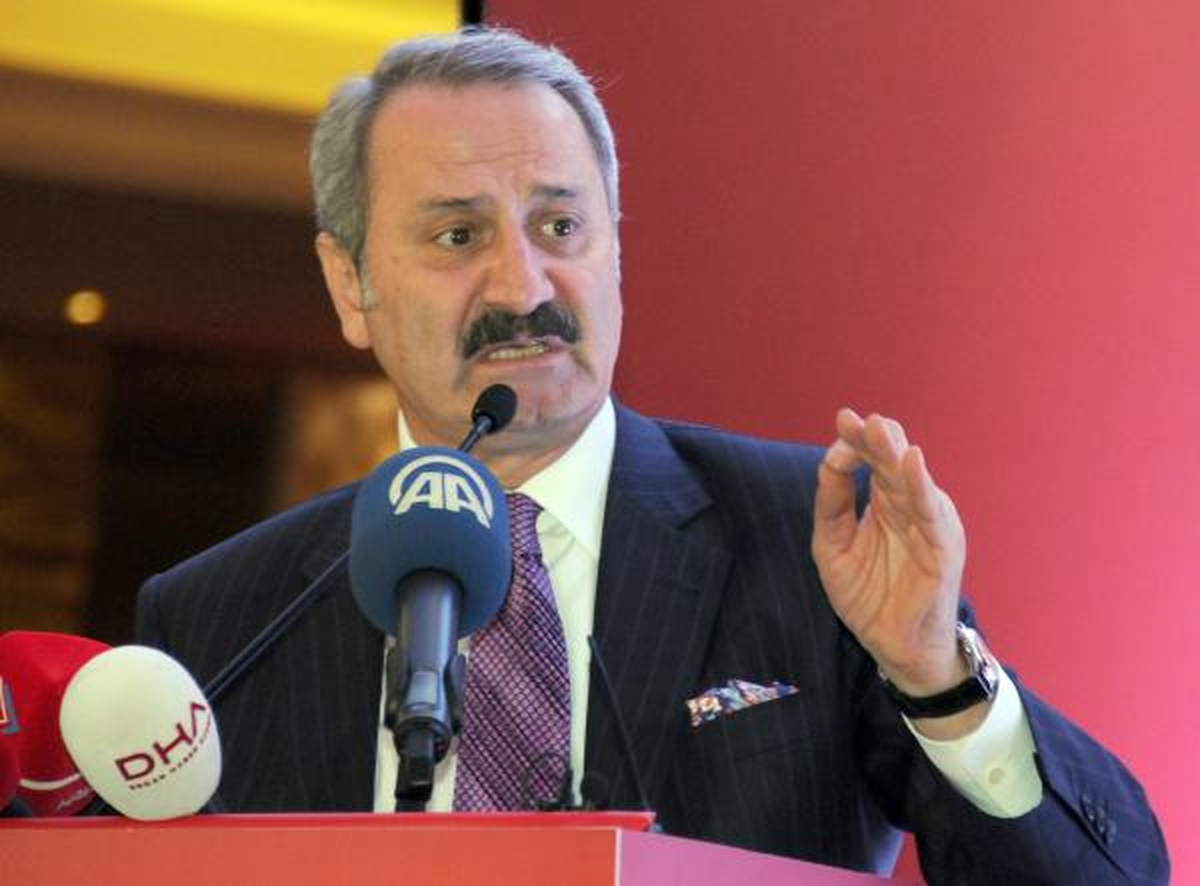 Bakan Çağlayan\'dan Türk Sanayicisine Övgü