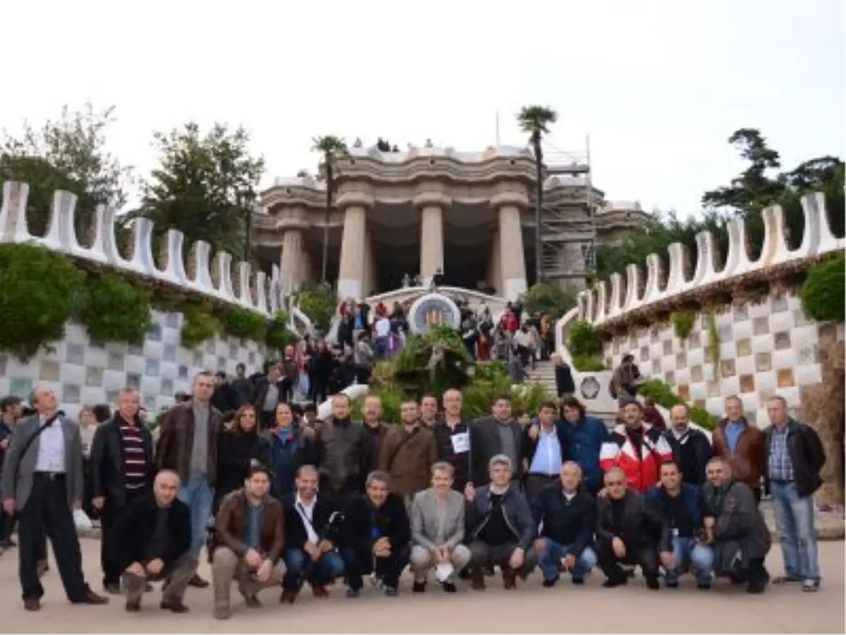 Barselona\'da Öncelik Meydanların ve Yayaların