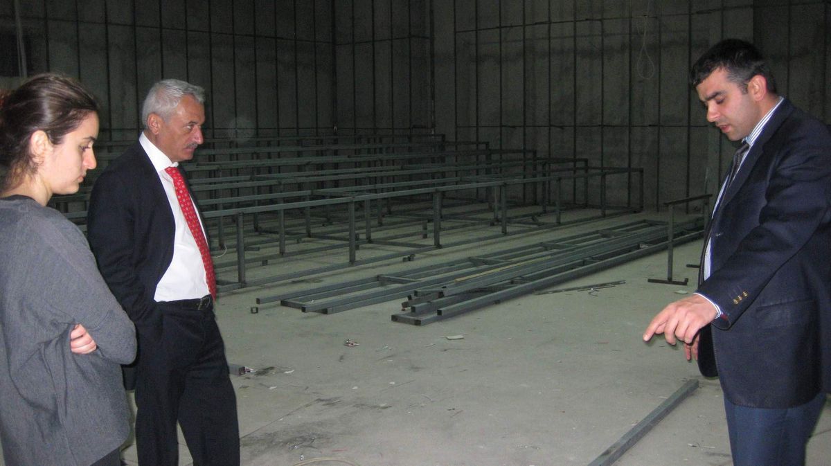 Başkan Karayol Konferans Salonu İnşaatını Gezdi