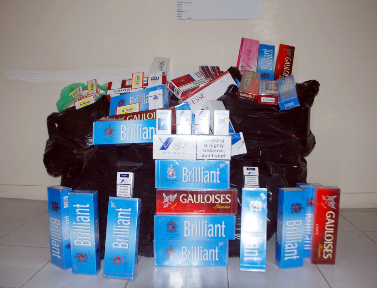 Besni\'de Bin 220 Paket Kaçak Sigara Ele Geçirildi