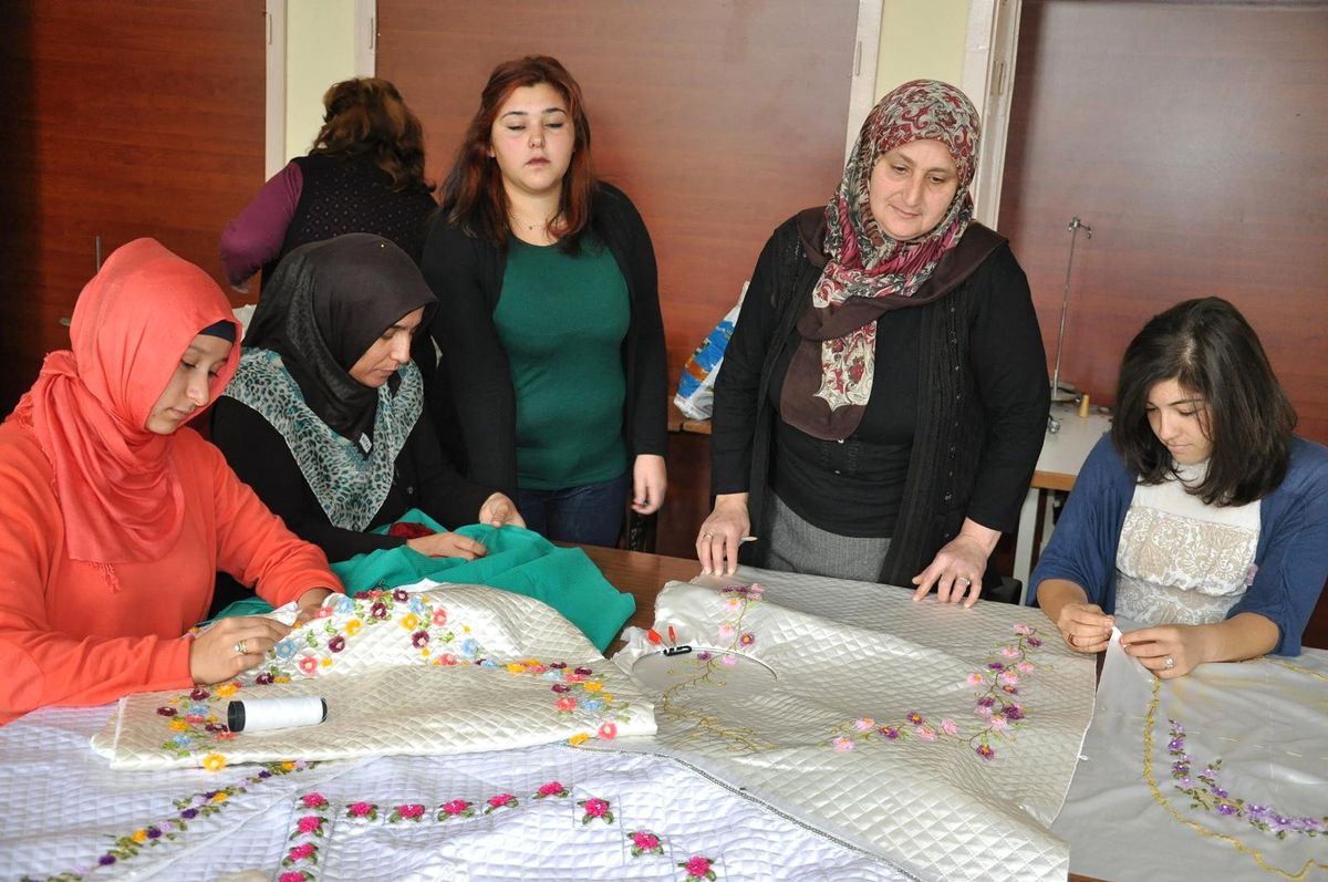 Çiçekdağı Milli Eğitim Müdürü Aslan Hem Kurslarını Ziyaret Etti