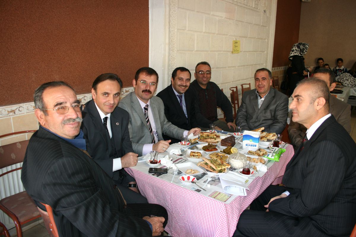 Dar Gelirli Öğrenciler İçin Kermes