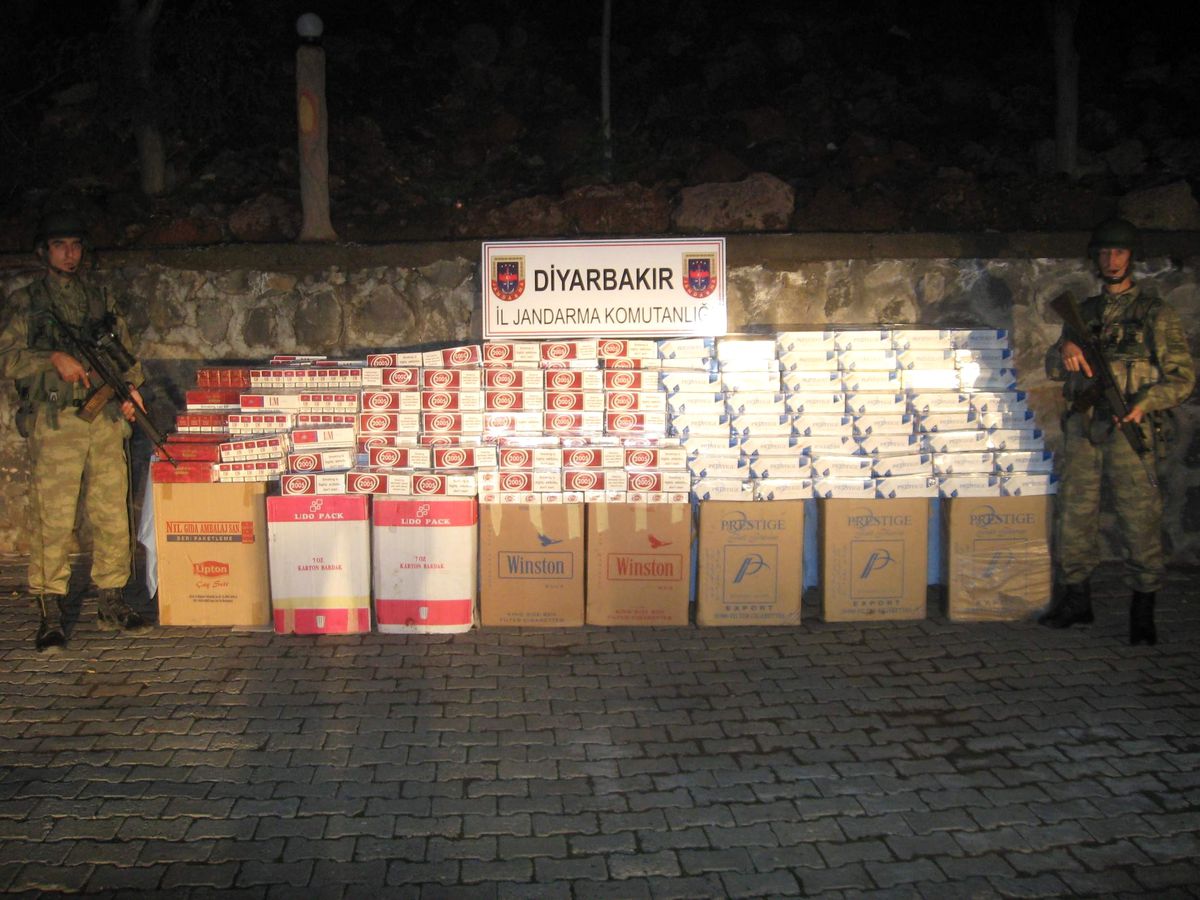 Diyarbakır\'da 132 Bin 821 Paket Kaçak Sigara Ele Geçirildi