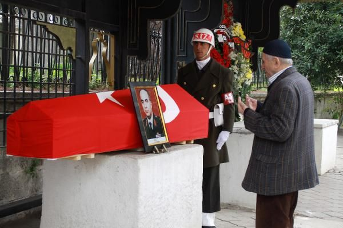 Emekli Jandarma Tuğgeneral Hoş, Yarın Sakarya\'da Toprağa Verilecek