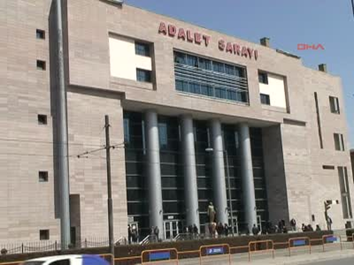 Eskişehir 4 İşçinin Öldüğü Atölyedeki Patlamanın Sanığına Tahliyeye Tepki Eskişehir\'de Yaklaşık 5...