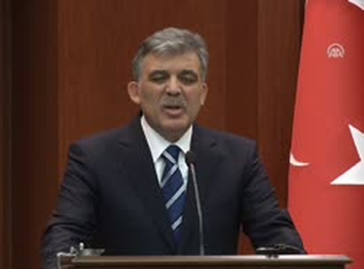 Gül, İsrail\'i Şiddetle Kınadı