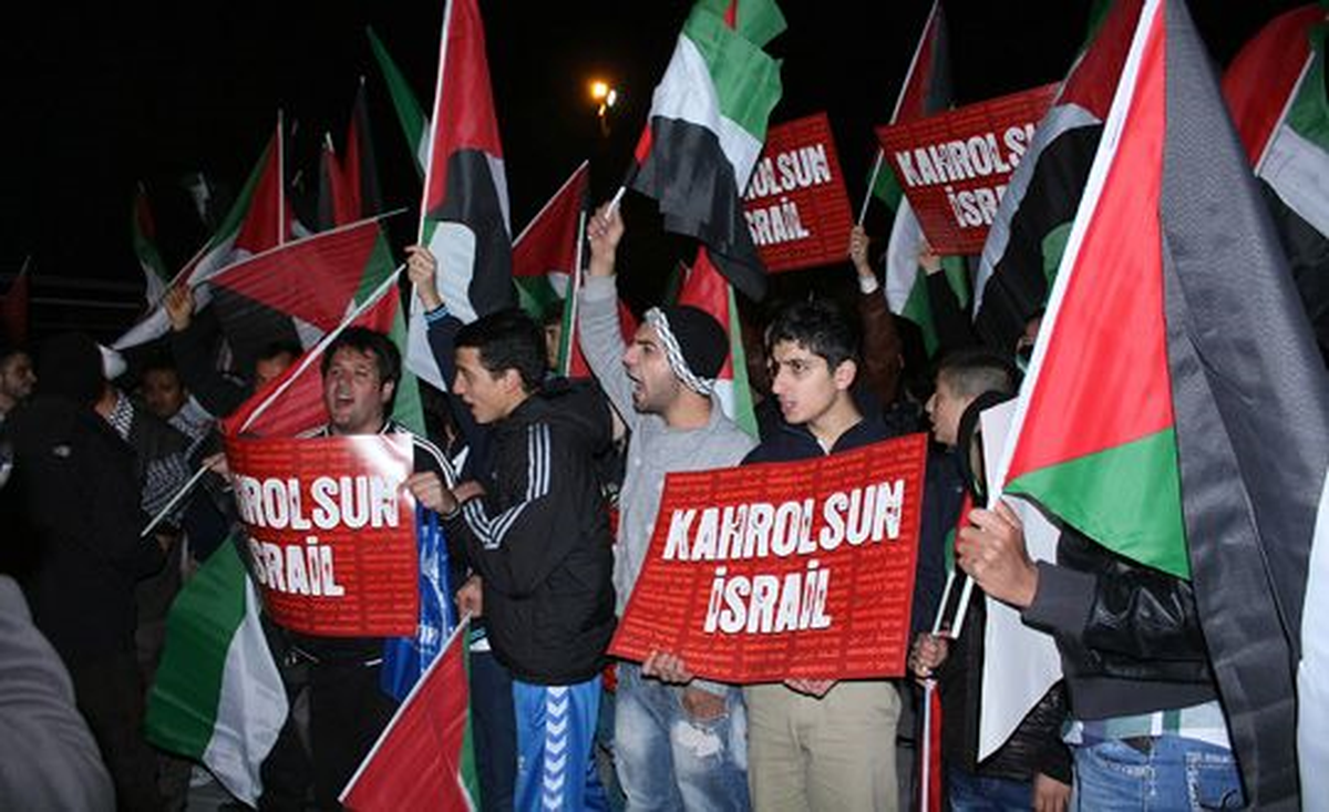İsrail\'in Ankara Büyükelçiliği Önünde Protesto Gösterisi