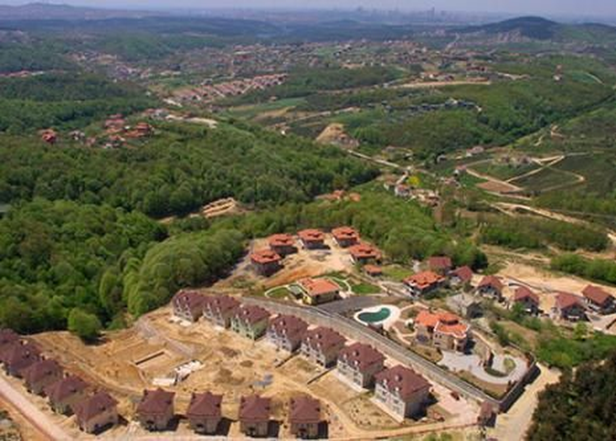 İstanbul Büyükşehir Belediyesi Sarıyer\'de Arsa Satıyor