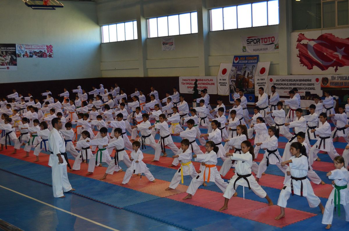 Karate Ordusu Antalya\'ya Çıkarma Yapacak