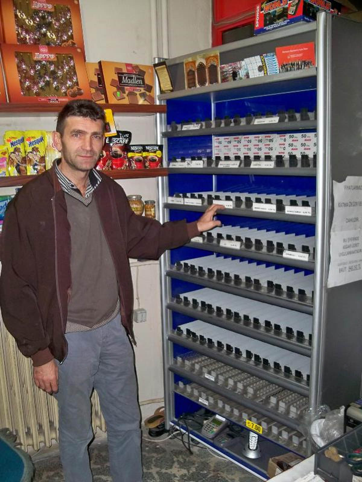 Marketten 10 Bin Liralık Sigara Çalındı