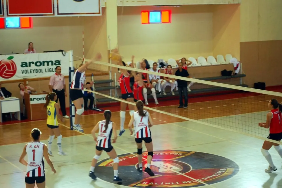 Salihli'nin Sultanlarının Hedefi Karşıyaka