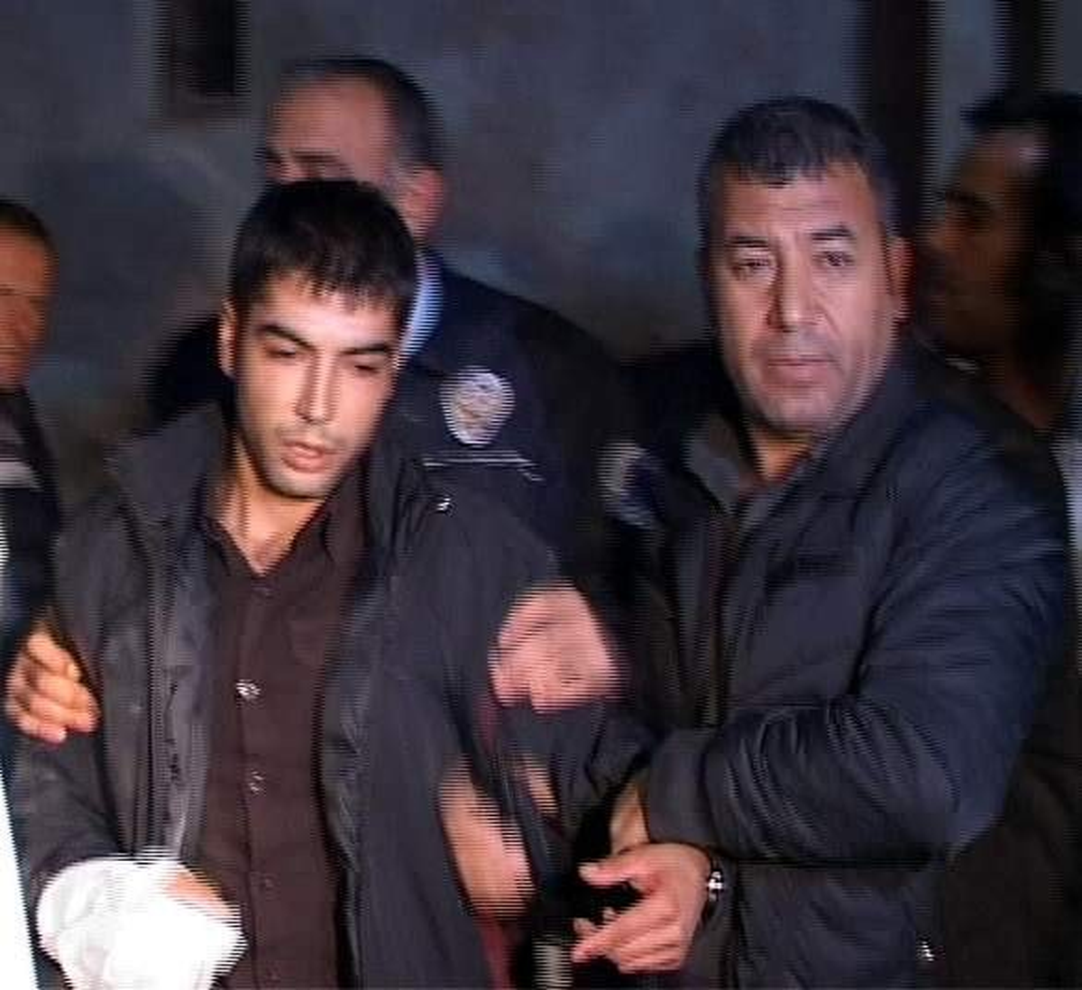 Şüpheliler Çıkmaz Sokağa Girince Yakalandı