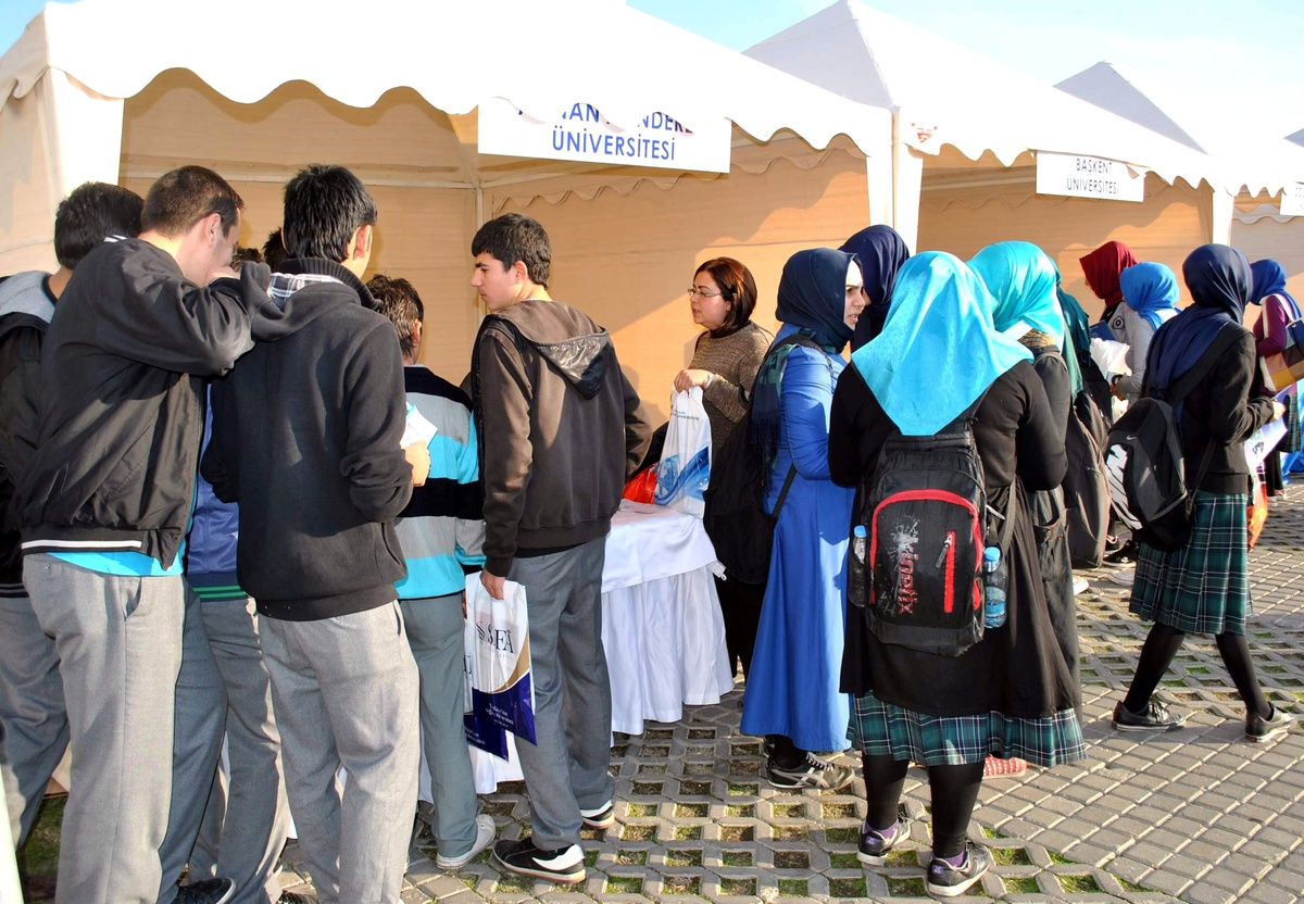 Tanıtım ve Kariyer Günlerine ADÜ Damgası
