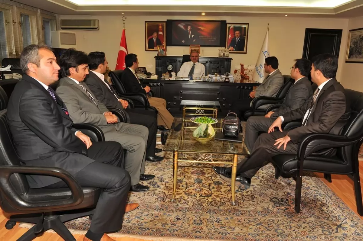 Van Barosu'ndan Vali Karaloğlu'na Ziyaret