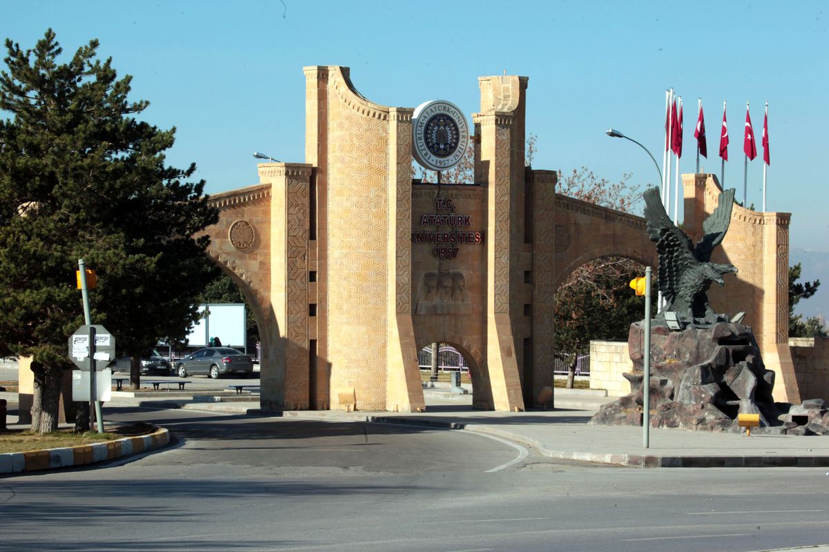 Atatürk Üniversitesi\'nde Dekan Atamaları