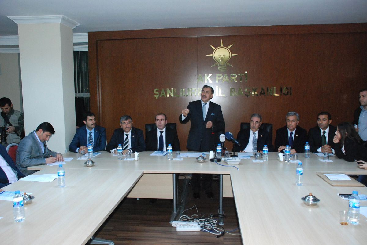 Bakan Eroğlu: "Meksika Türkiye\'den 5 Milyar Dolar Borç Para İstedi"