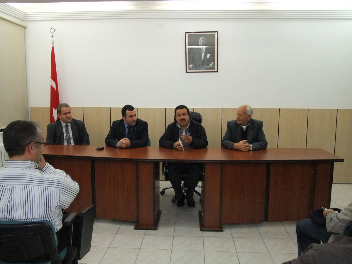 Banka Müdürleri Gökçeada Esnafını Dinledi