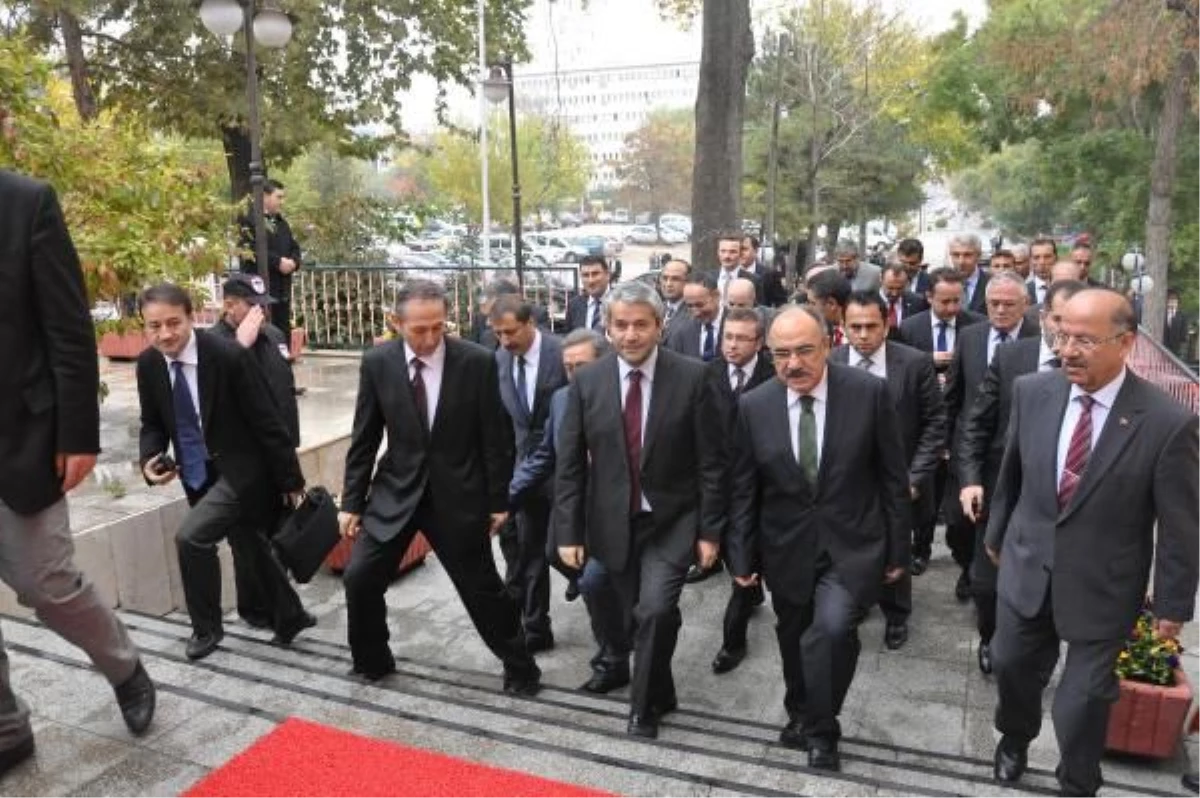 Başbakan Yardımcısı Atalay ve Bakan Ergün, Kırıkkale\'de