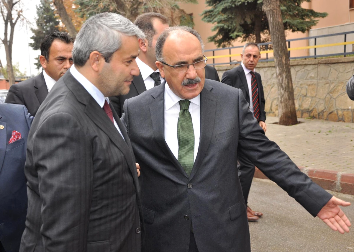 Başbakan Yardımcısı Atalay ve Bakan Ergün Kırıkkale\'de