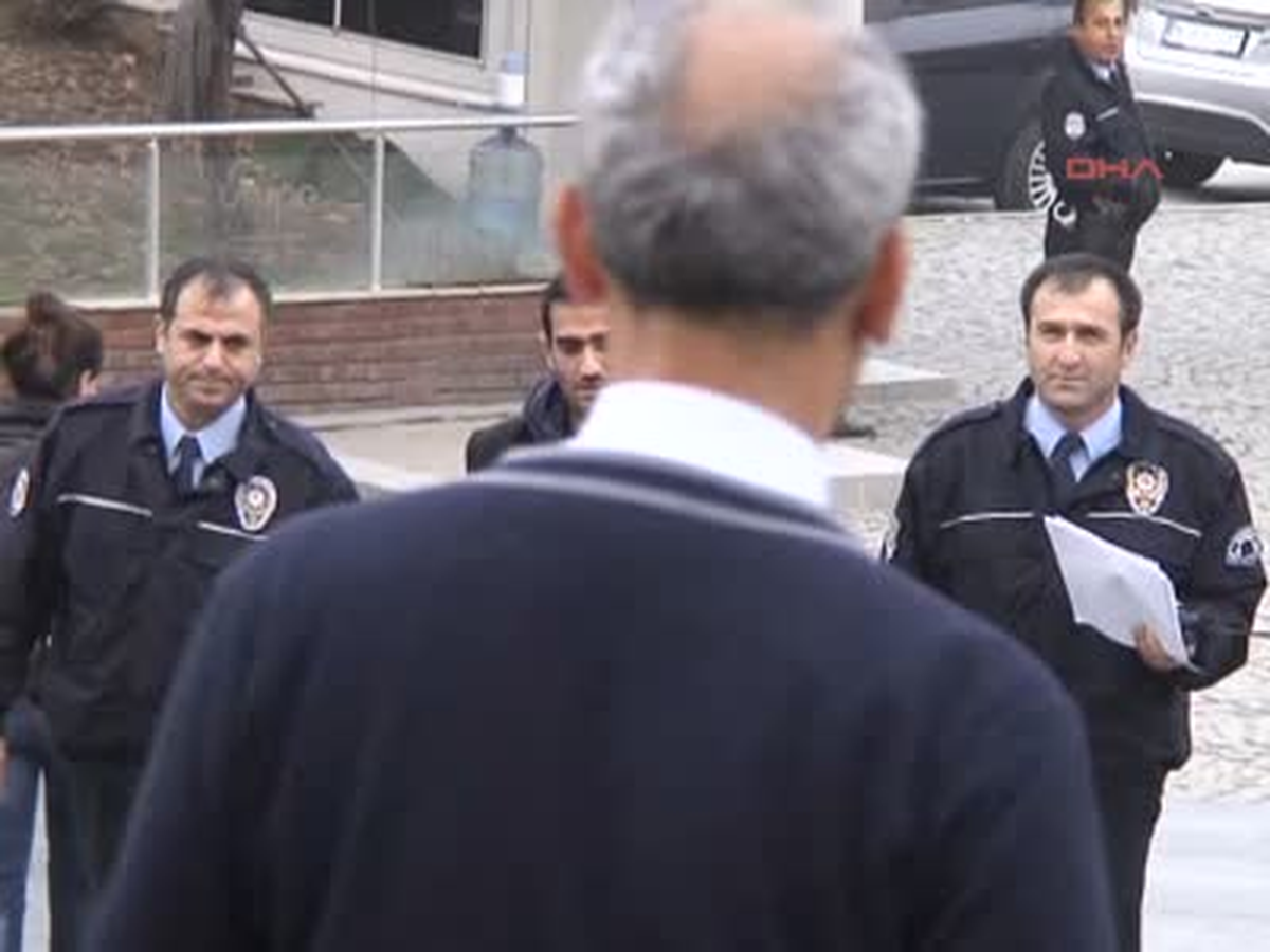 Bursa Koruma Kararı Olan Eşine \'Tehdit Mesajı\' Gönderdi 3 Gün Tutuklandı