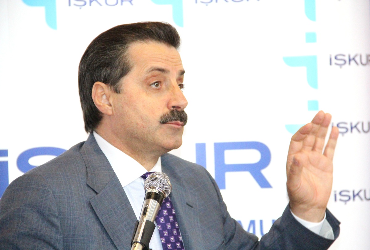 Çalışma ve Sosyal Güvenlik Bakanı Faruk Çelik, "Avrupa\'ya Gidiyoruz Diyorlar Ki Türkiye Muazzam Bir...