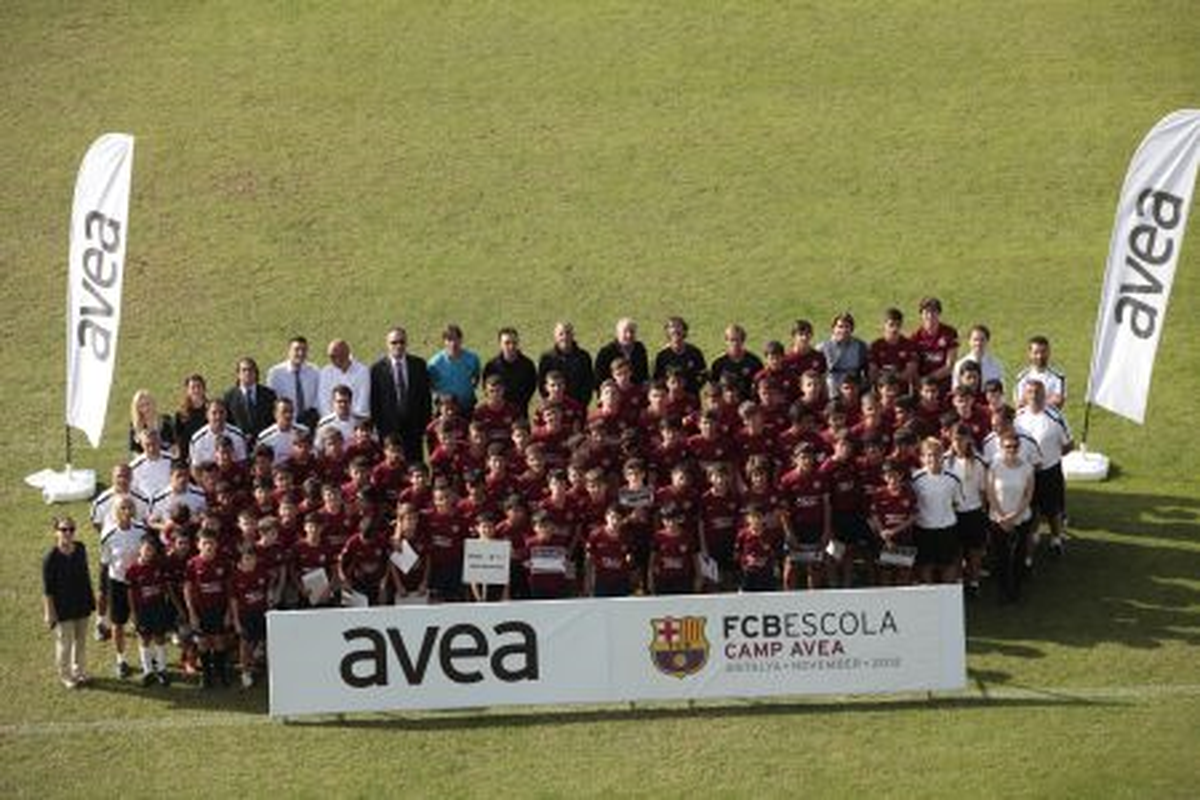 Carles Rexach FCBEscola Camp Avea\'ya Katıldı