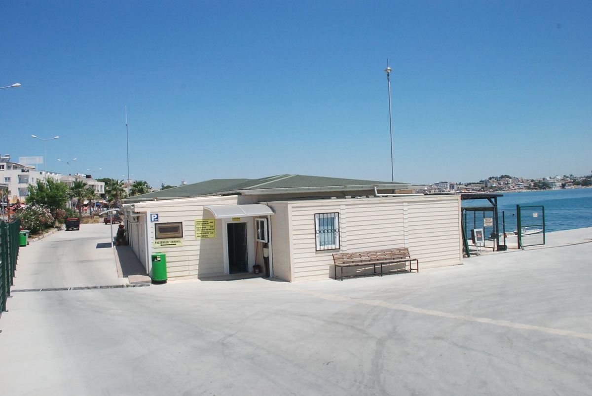 Didim\'de Mobil Gümrük Binasına Tahliye Şoku