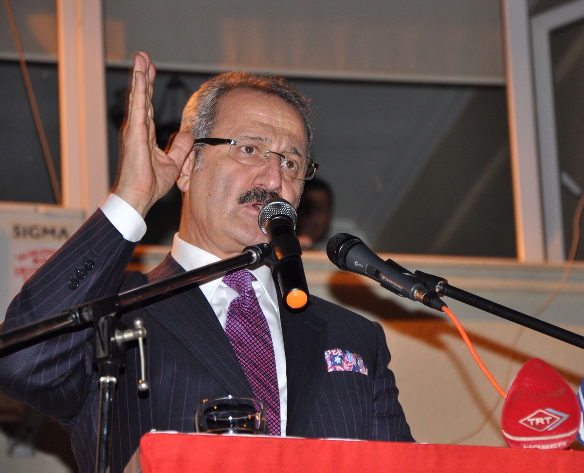 Ekonomi Bakanı Zafer Çağlayan, Dünyadaki Ekonomik Krize İlişkin, "Bakın Bugün, Geçmişte Bize...