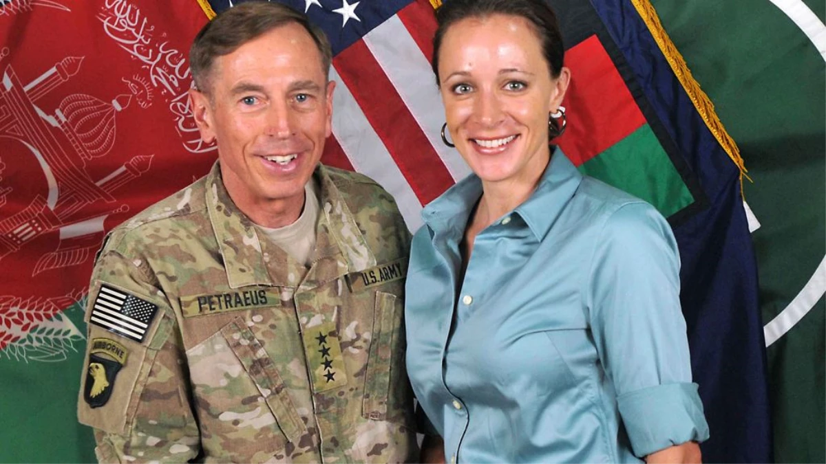 Eski CIA Başkanı Petraeus Açıklaması