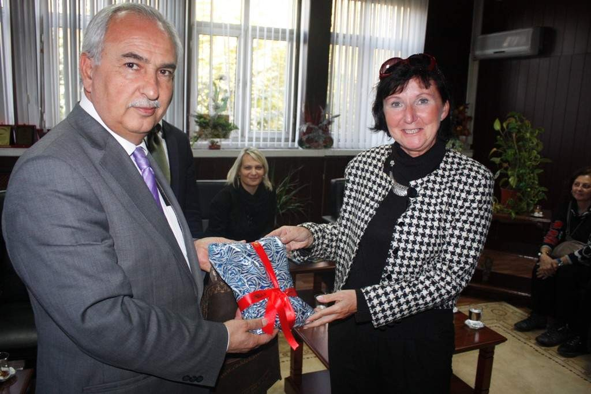 Geleneksel Çocuk Oyunları Yaşatmak ve Tanıtmak Projesi
