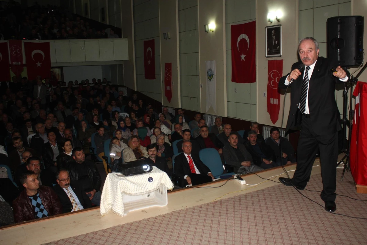 Görele\'de \'Bağımsız Son Türk Devleti ve Bölücü Terör Örgütü PKK\' Konferansı